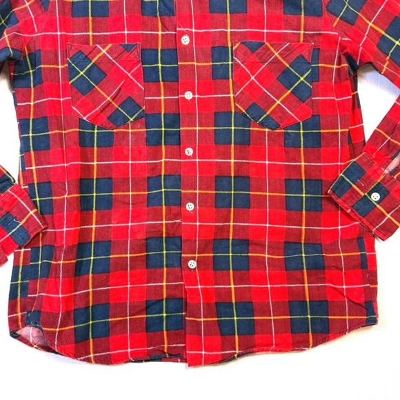 The Highlander Flannel by Bud Berma Red Navy Yellow Plaid Button Up Shirt Size M - Picture 3 of 8